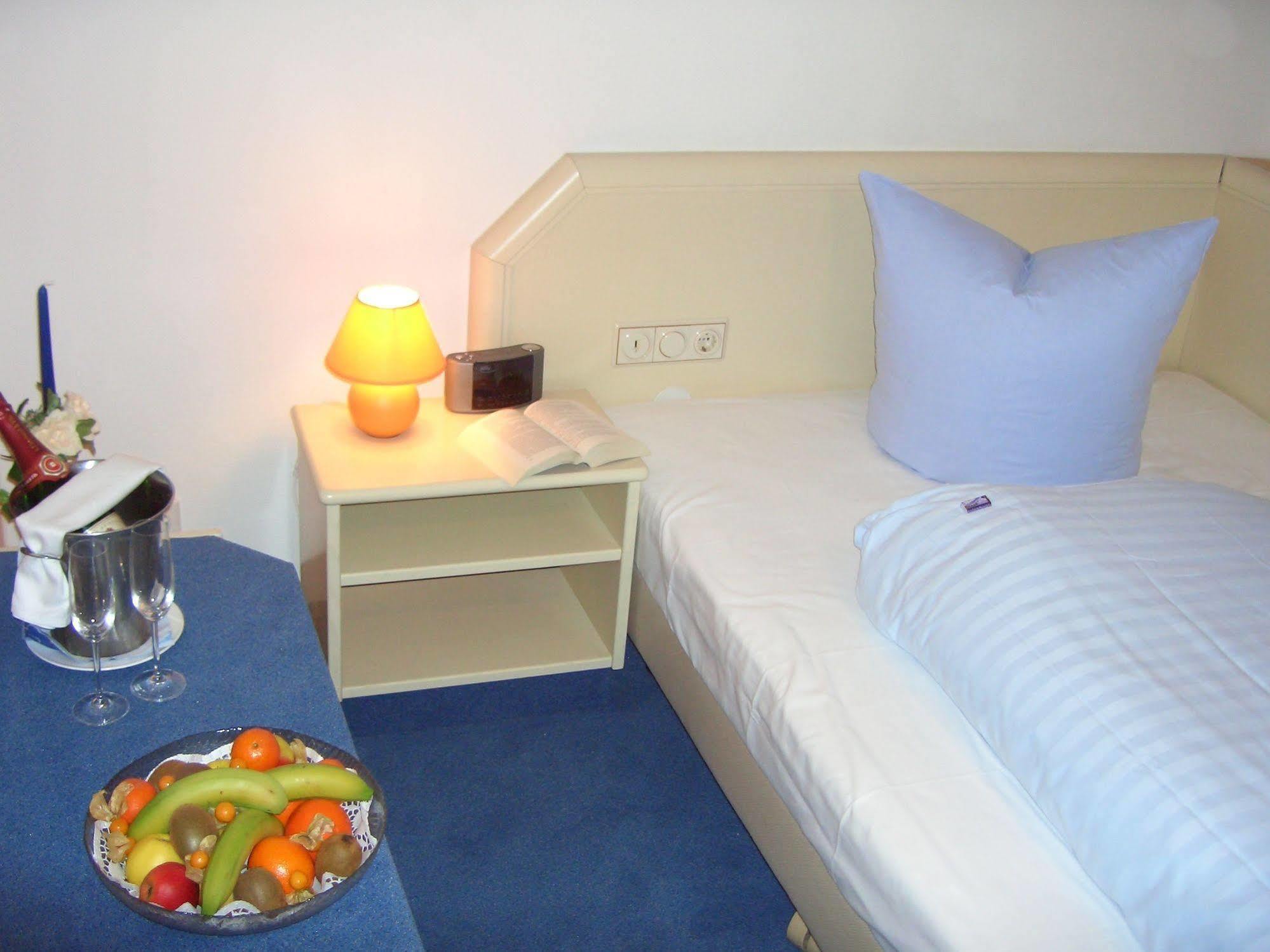 רוסטוק Hotel Belvedere מראה חיצוני תמונה