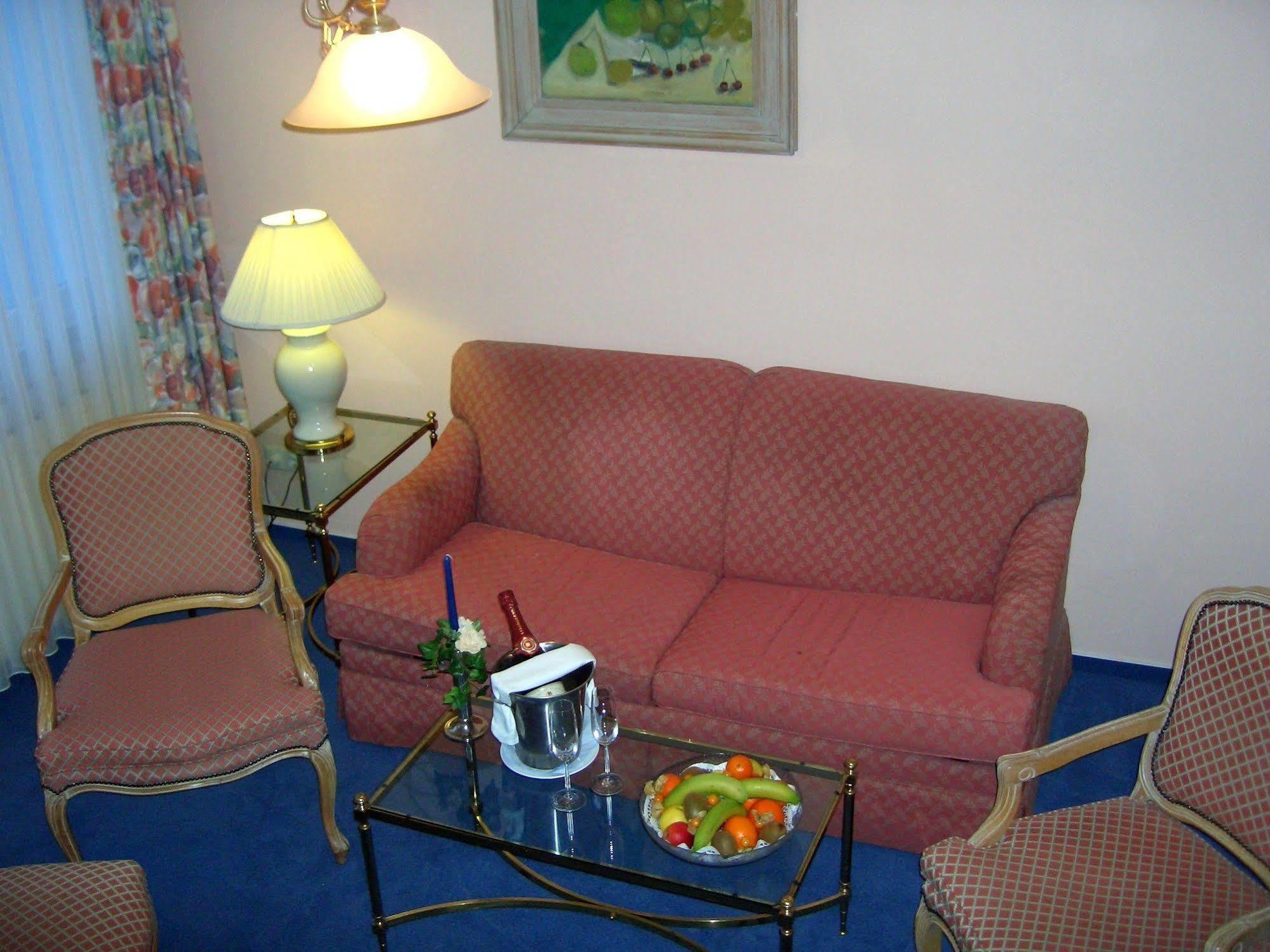 רוסטוק Hotel Belvedere מראה חיצוני תמונה